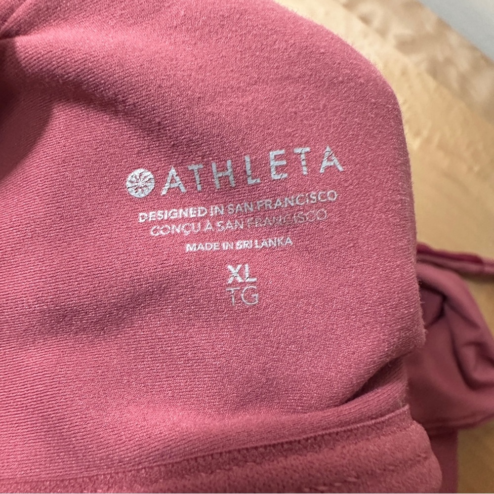 Athleta Sports Bra Brick Red Racerback XL Yoga Training Gym Top - Picture 3 of 3